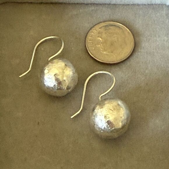 Sterling silver faceted earrings - Picture 2 of 3